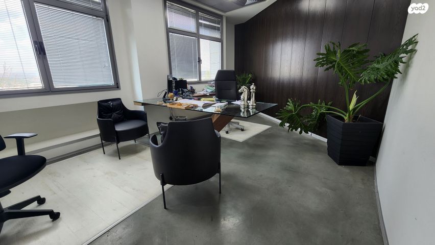 משרדים, מעלה כמון, אזור תעשיה כרמיאל, כרמיאל