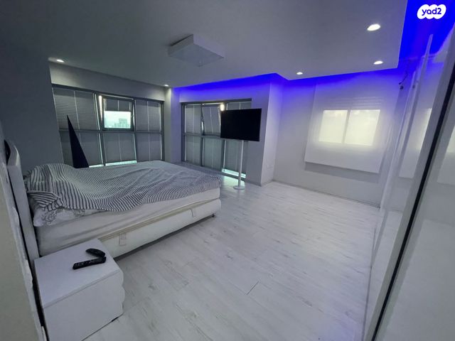 דירה, אריק לביא 1, עיר ימים, נתניה