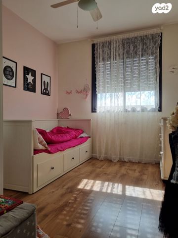 דירה, פנחס מאירי, נווה גן, פתח תקווה