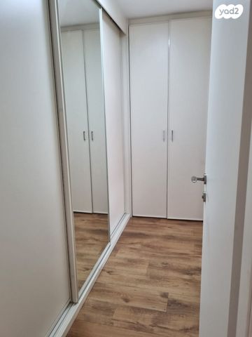 דירה, פנחס מאירי, נווה גן, פתח תקווה