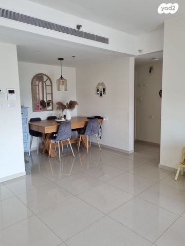 דירה, פנחס מאירי, נווה גן, פתח תקווה