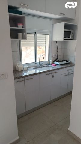 דירת גן, פקיעין חדשה