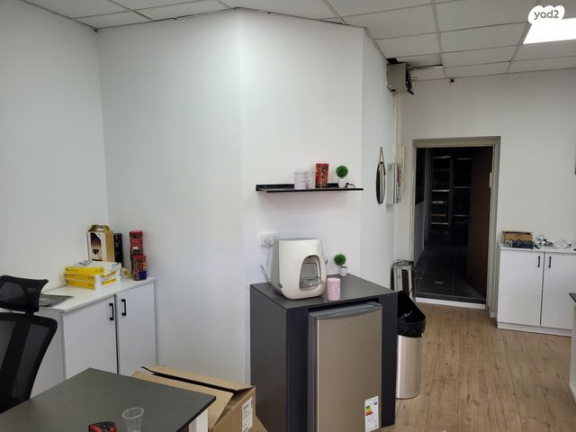 מחסנים, רוז'נסקי, מב"ת מערב, אזור תעשייה חדש, ראשון לציון