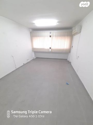 משרדים, רוטשילד, ראשון לציון