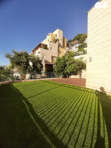 דירת גן, כרמיאל