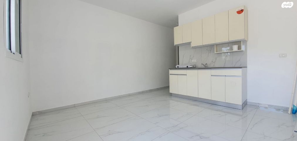 שיכוני המזרח