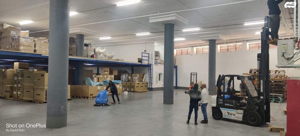 מחסנים, בזלת, אזור תעשיה מצפה ספיר, כוכב יאיר / צור יגאל