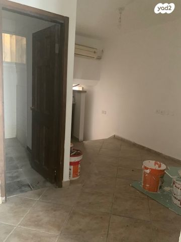 חנויות/ שטח מסחרי, אלחדיף, טבריה