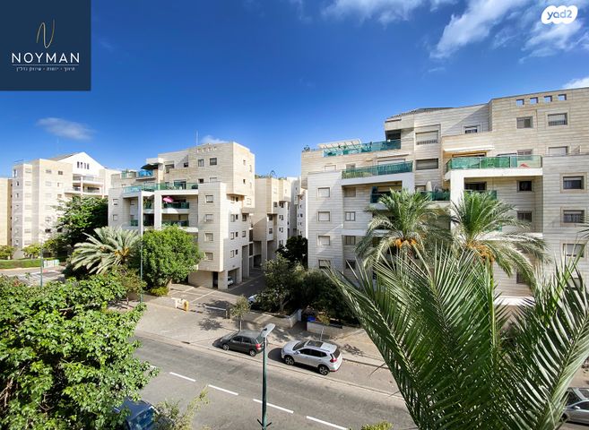 דירה, יוסף 10, קרית השרון, נתניה