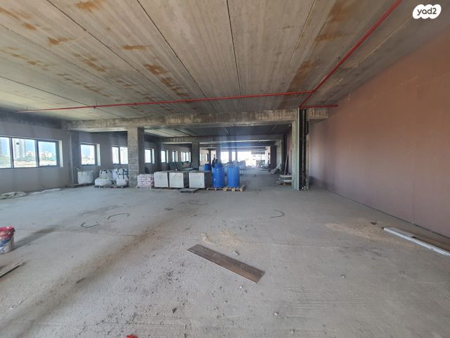 משרדים, שדרות טום לנטוס, נתניה