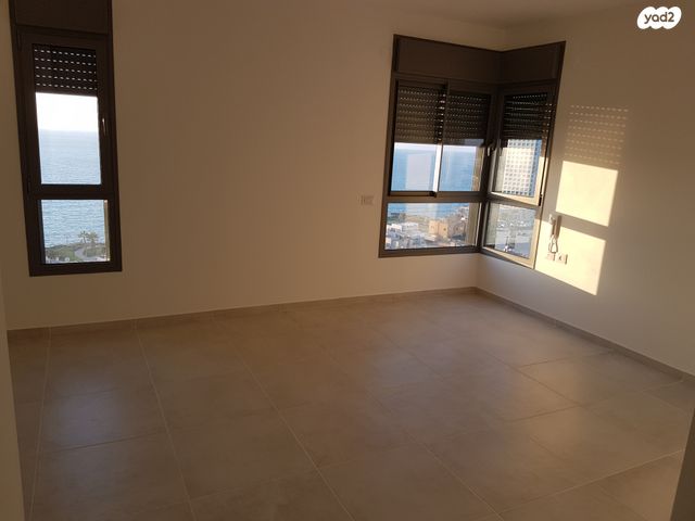 דירה, הגילה 15, נוף הטיילת, נתניה