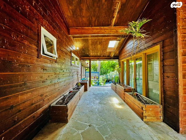 משק חקלאי/ נחלה, כורזים