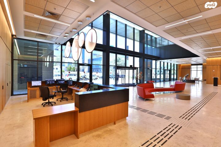 חנויות/ שטח מסחרי, א.ש. הרטום 16, הר החוצבים, ירושלים