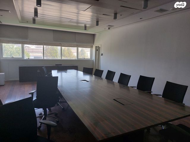 מבני תעשיה, אזור תעשיה ברוש מערב, בית שמש