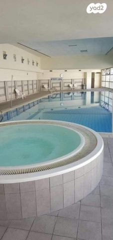 דירה, משה קול 1, המשתלה, תל אביב יפו