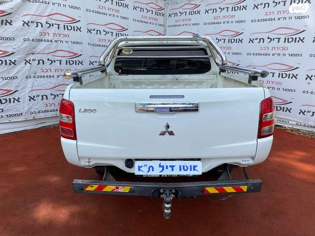 מיצובישי טרייטון / L200