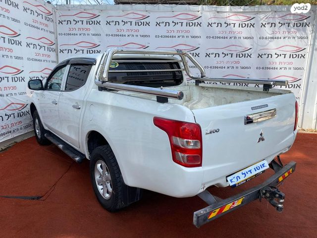 מיצובישי טרייטון / L200