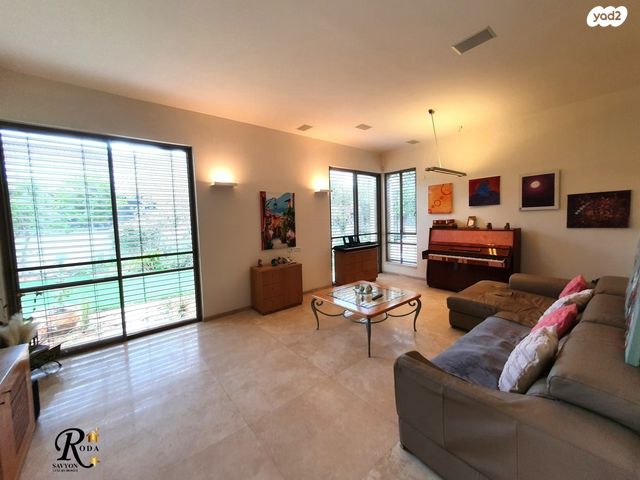 בית פרטי/ קוטג', סביון