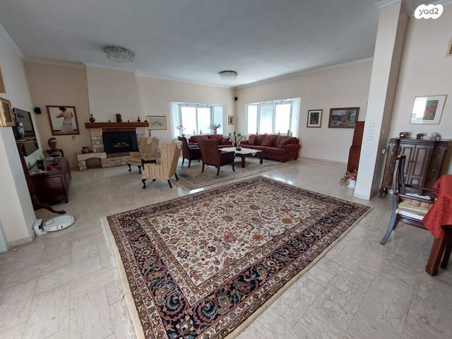 גג/ פנטהאוז