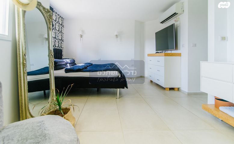 גג/ פנטהאוז, שמעון בן צבי, שטח 9, גבעתיים