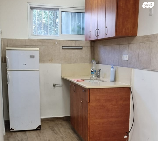 יחידת דיור, ותיקים, כפר סבא