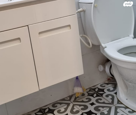 יחידת דיור, ותיקים, כפר סבא