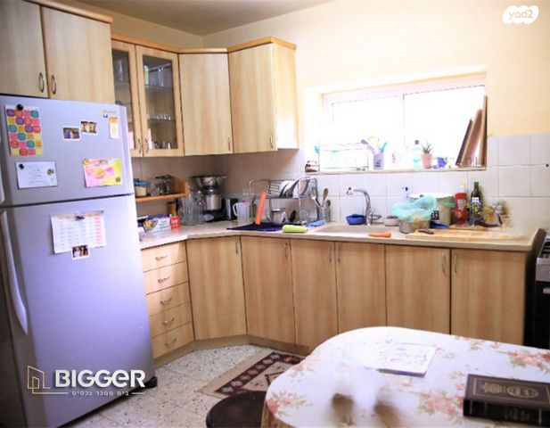 דו משפחתי, פרדס חנה כרכור