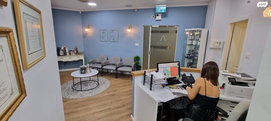 משרדים, הגדוד העברי, הקריה מע"ר, אשדוד