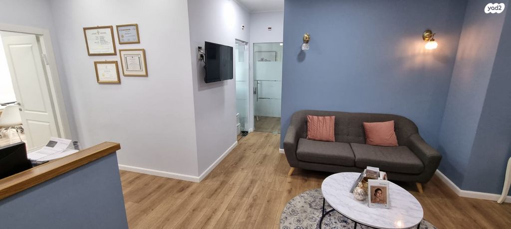 משרדים, הגדוד העברי, הקריה מע"ר, אשדוד