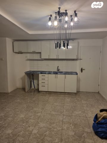 דירה, מעונות ברכה, השומר, ראשון לציון