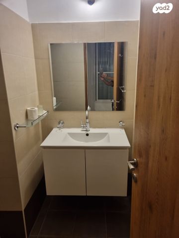 דירה, מעונות ברכה, השומר, ראשון לציון