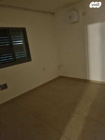 דירה, מעונות ברכה, השומר, ראשון לציון