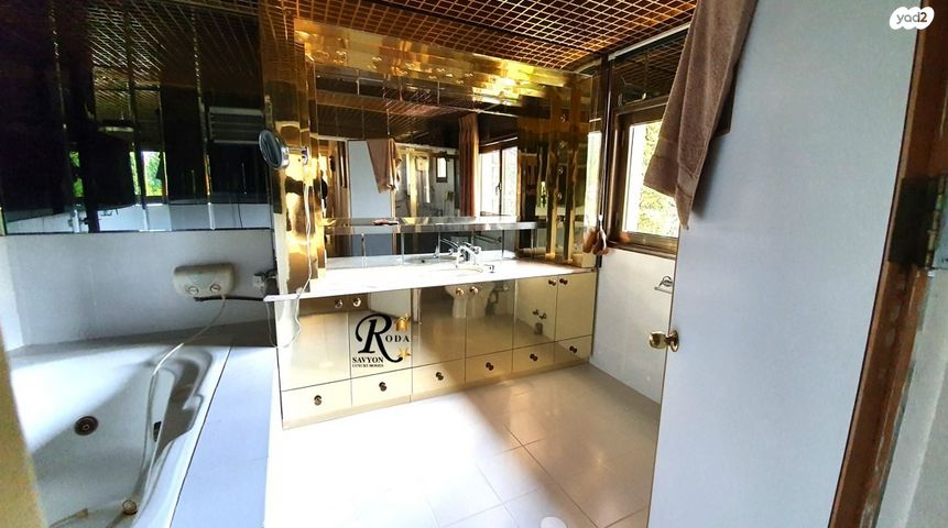 בית פרטי/ קוטג', סביון