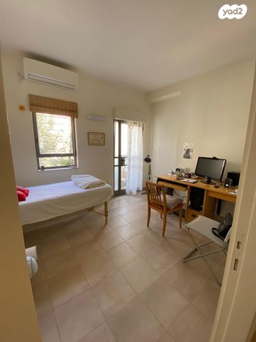 דירה, בנימין מטודלה, רחביה, ירושלים