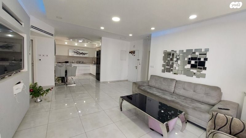 דירה, עמנואל זיסמן, חומת שמואל, הר חומה, ירושלים