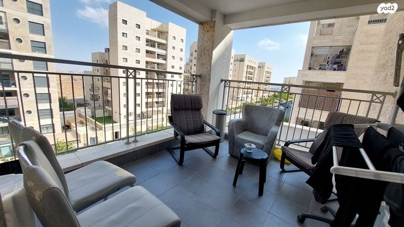 דירה, עמנואל זיסמן, חומת שמואל, הר חומה, ירושלים