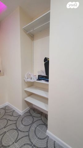 דירה, מולכו, נווה צדק, תל אביב יפו