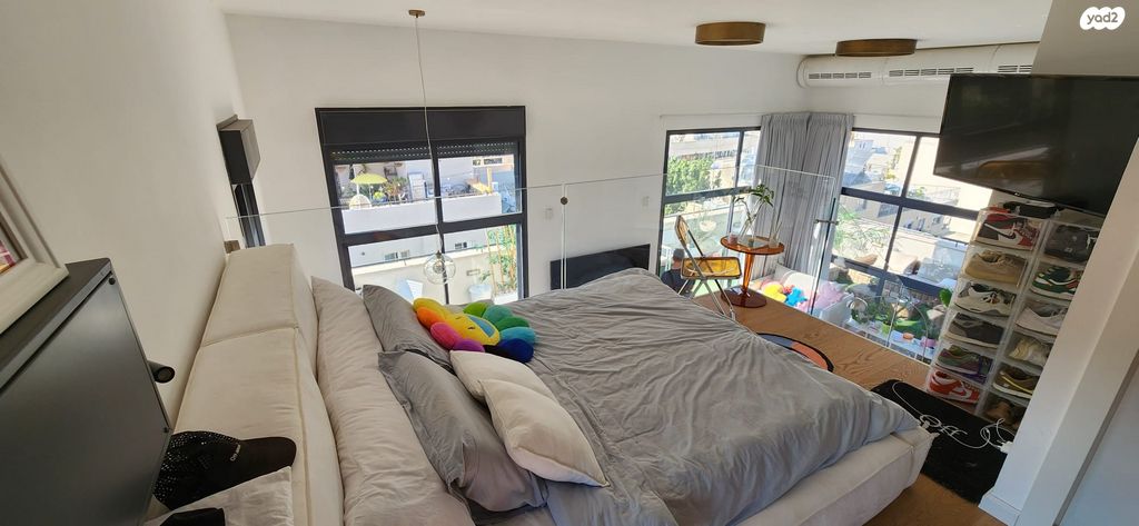 גג/ פנטהאוז, נחלת בנימין 133, פלורנטין, תל אביב יפו