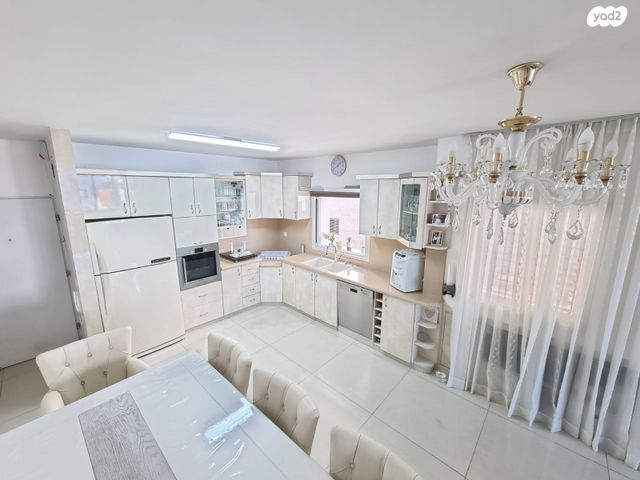 דירה, הרב ריינס 23, צפון מזרח מרכז העיר, נתניה