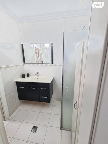 דירה, הרב ריינס 23, צפון מזרח מרכז העיר, נתניה