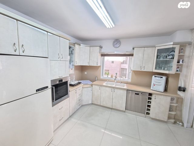 דירה, הרב ריינס 23, צפון מזרח מרכז העיר, נתניה