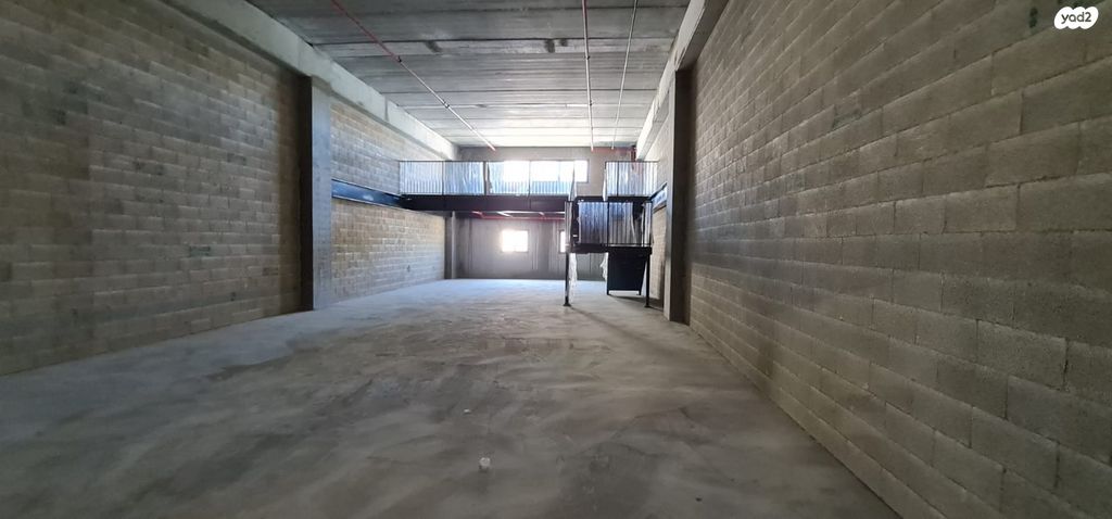 אזור תעשיה א