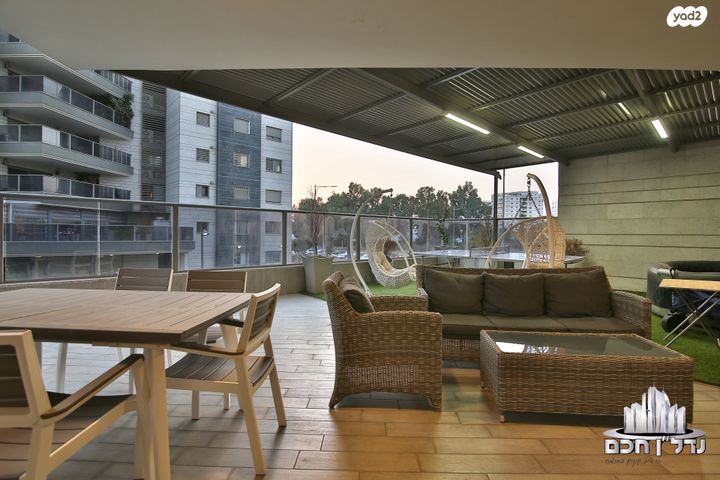 דירת גן, הברוש, נווה גנים, קרית מוצקין