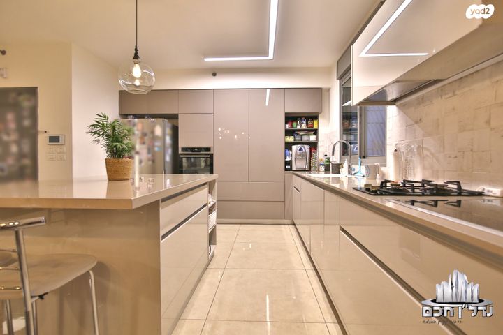 דירת גן, הברוש, נווה גנים, קרית מוצקין