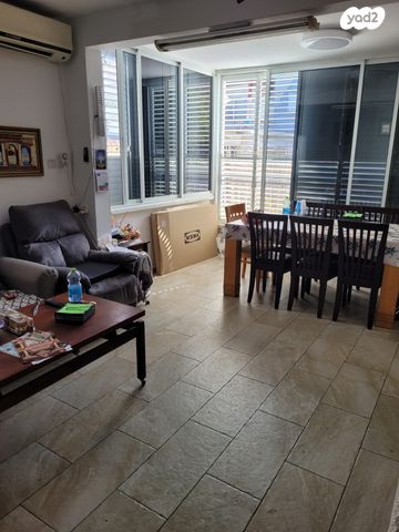 דירת גן, קרית שלום, תל אביב יפו