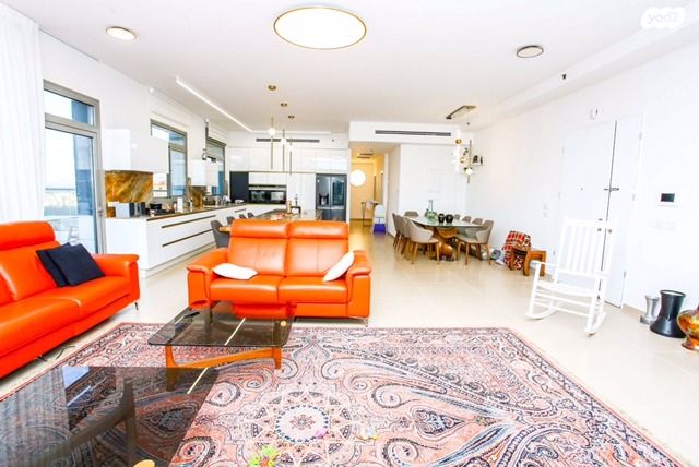 גג/ פנטהאוז, קרית קריניצי, רמת גן