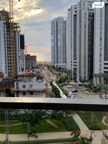 דירה, אריק לביא 16, עיר ימים, נתניה