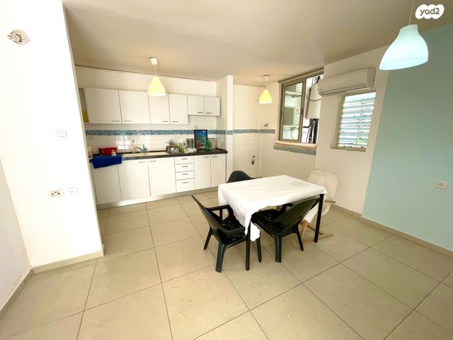 דירה, צבי מנדלבלט, מרכז, הרצליה