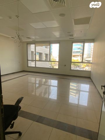 משרדים, הרצליה