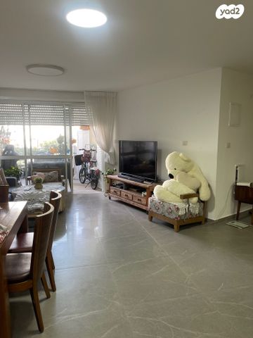 דירה, האורגן, נאות אשלים, ראשון לציון